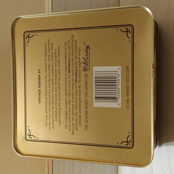 Vintage 1995 Hershey's Pure Milk Chocolate Tin Can Storage/Gift Container - Picture 5 of 6